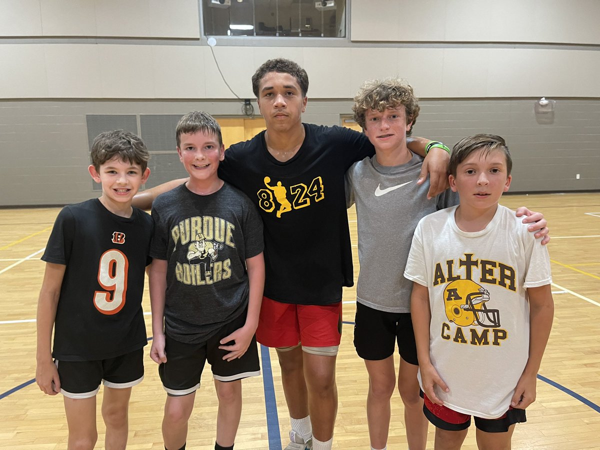 SplashUnited3's tweet photo. Congrats to our 5 on 5 Winners tonight! These teams locked in, stayed focused and got it done! Just 3 weeks left! #SplashUnited https://t.co/jpSTH02RlW