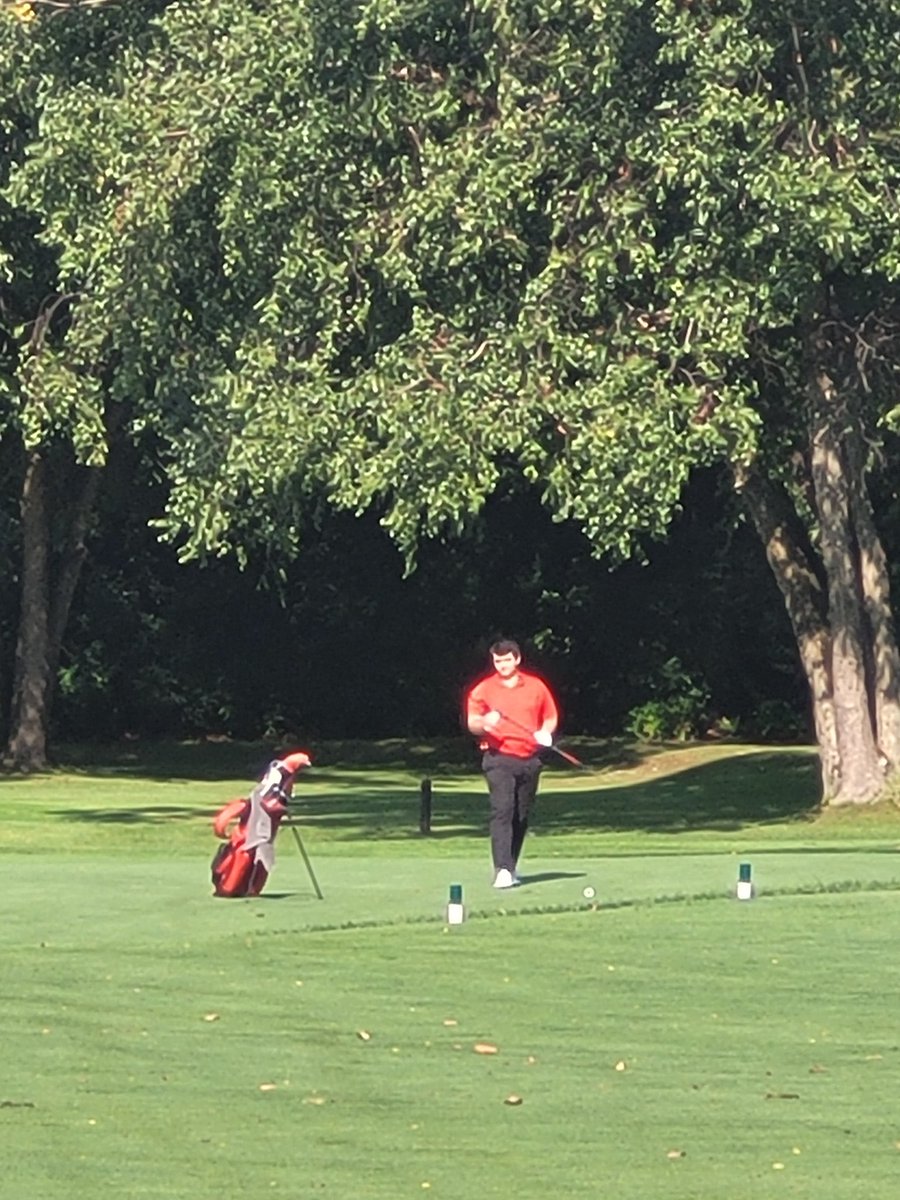 SFRedRaiderGolf's tweet photo. Red Raiders drop 2nd match this week to Canisius in challenging conditions. Soph. Jack Tebeau's one under par 35 earns medalist honors.  Freshman Cole Cervoni shoots 47 in first ever HS match. https://t.co/Ovj6MeGa1B