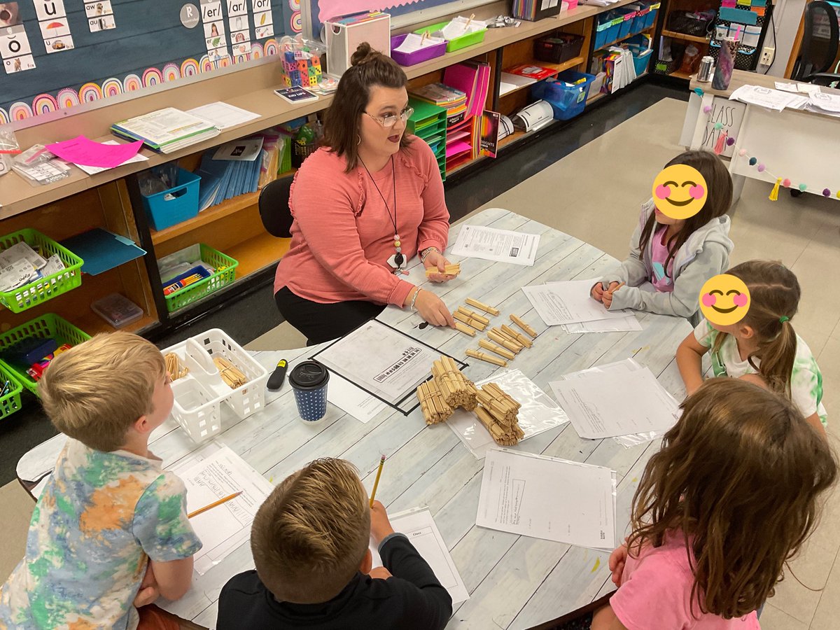 gwebb1313's tweet photo. Winfield Elementary was introducing Math Centers today! These sweet students and teachers were working hard on place value, using concrete models and drawings! @skleypas4 #amsti4all #amstiuna https://t.co/mx4cLtv1kV