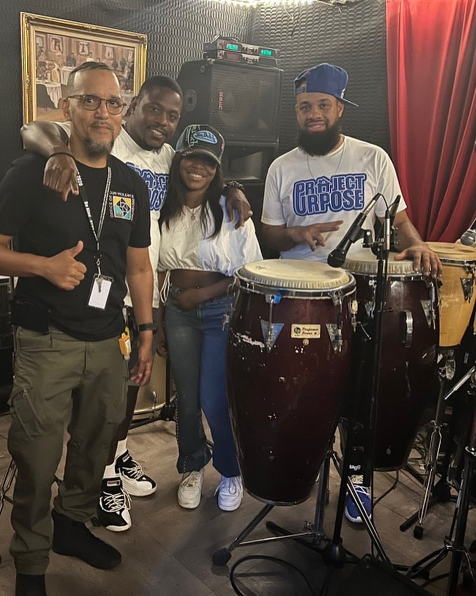 OGVPDCGOV's tweet photo. BBDC Grantees At A Glanceπ
Collaboration, Partnership, Purpose.. previous mini grant awardee @projectpurposedc connects with OGVP credible messengers during a studio session featuring up and coming talent! #DC π₯π₯π₯
:
:
#ogvp #endgunviolence #work #ProjectPurpose https://t.co/z6TJPt3Pku
