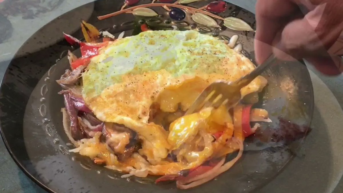 ucfoodietv's tweet photo. Midwest Road Trip: Stay at the Bertram Inn. We take you inside. https://t.co/CHcNMIIOex #Glenmoor #BertramInn #CantonOH #travel #food #wine #mixology #golf #UndercoverJetsetter #JohnDaly #SusanAnzalone #TravelLikeALocal #shotOniPhone #recipes #offbeatenpath #FootballHOF https://t.co/MJBWpbFtX1