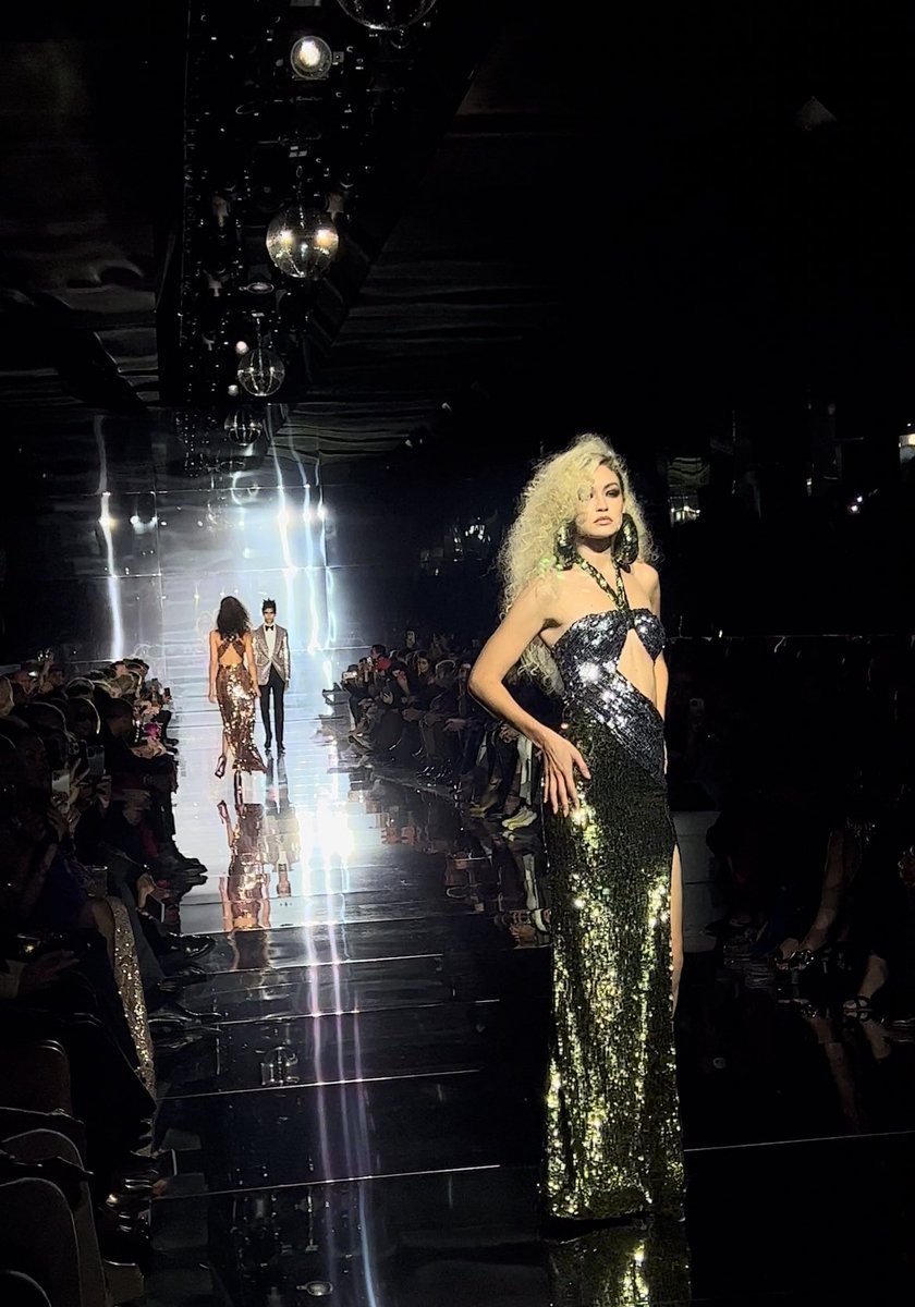 KCDworldwide's tweet photo. @TOMFORD SS23 https://t.co/l1HZovcHUG