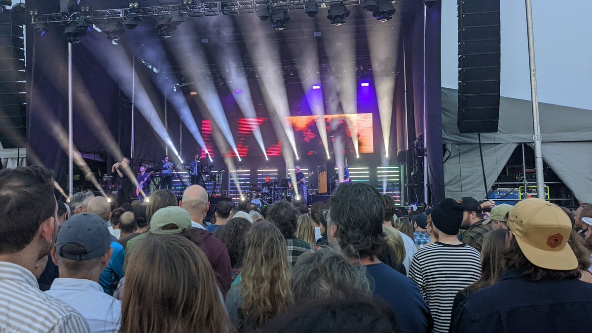 amberdanger's tweet photo. The National at Surly.
Holy hell what a good show! https://t.co/4sYqBU2LgA