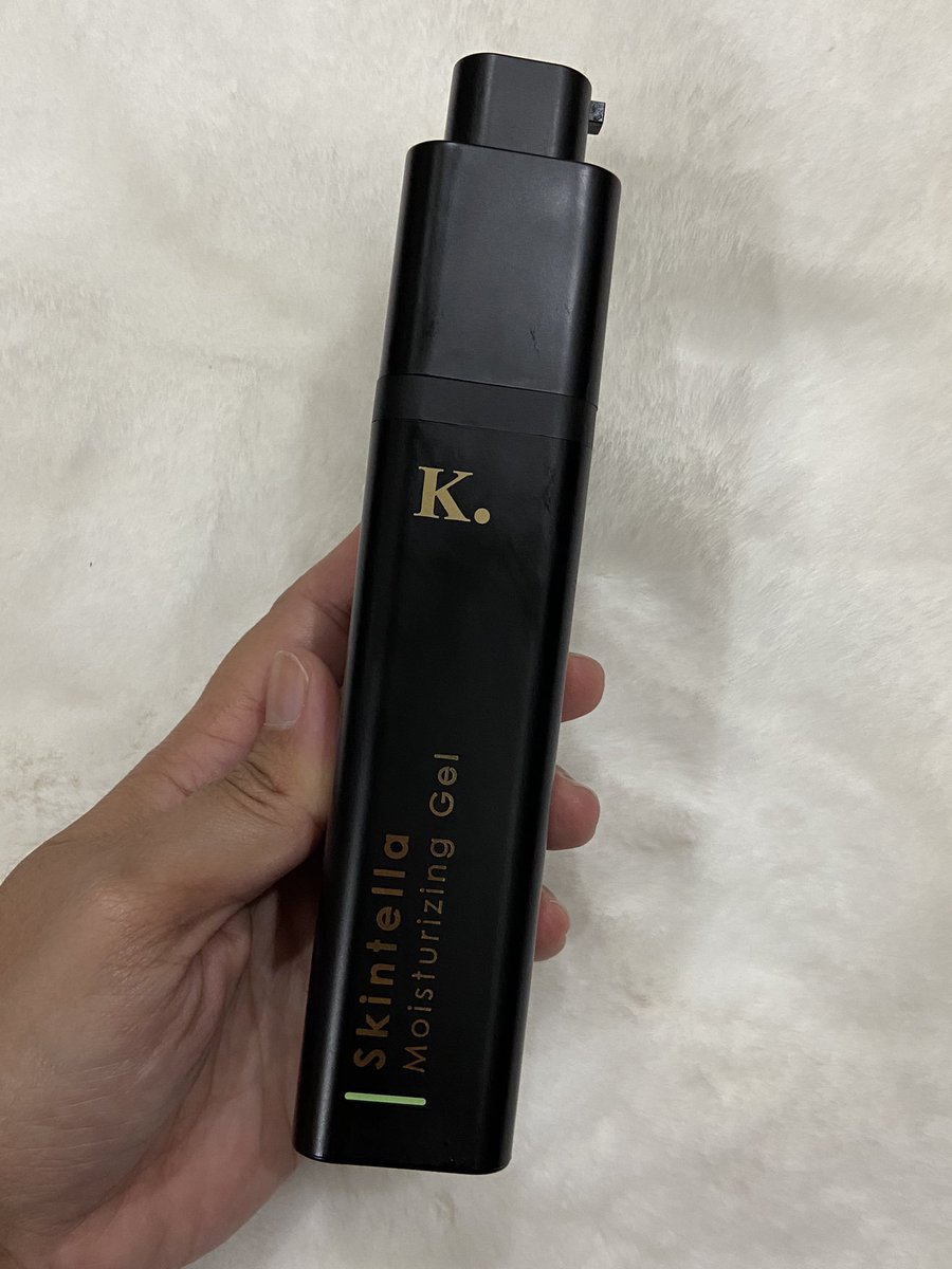 6. Mimpimika Hydro Cera Moisturizer 
7. Kayman Skintella Moisturizing Gel

Mimpimika HCM I pakai during AM routine and Kayman SMG I pakai during PM routine.