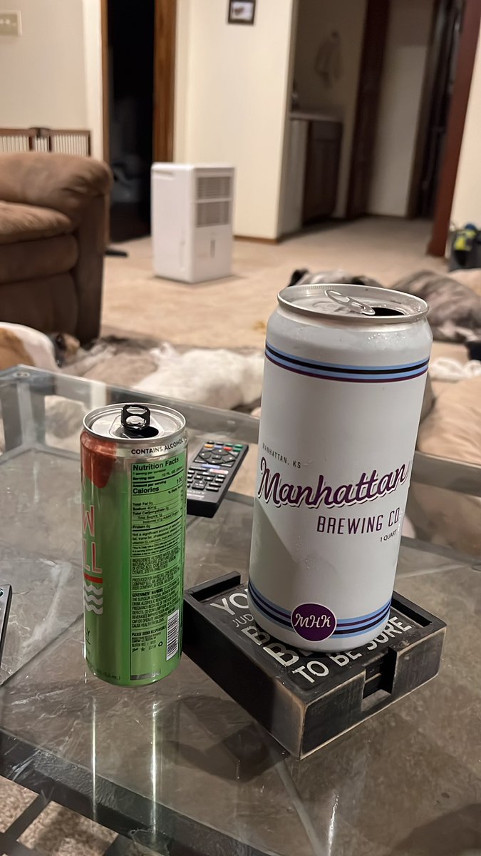 🌾Kris Mueller🌾 (@krismueller08) on Twitter photo Going to need some quart-sized <a href="/BoscoesBoys/">Boscoe’s Boys🇮🇪🌾</a> can koozies in the future. Normal wimpy-sized can for reference. <a href="/manhattanbrew/">Manhattan Brewing Company</a> Going to need some quart-sized <a href="/BoscoesBoys/">Boscoe’s Boys🇮🇪🌾</a> can koozies in the future. Normal wimpy-sized can for reference. <a href="/manhattanbrew/">Manhattan Brewing Company</a>