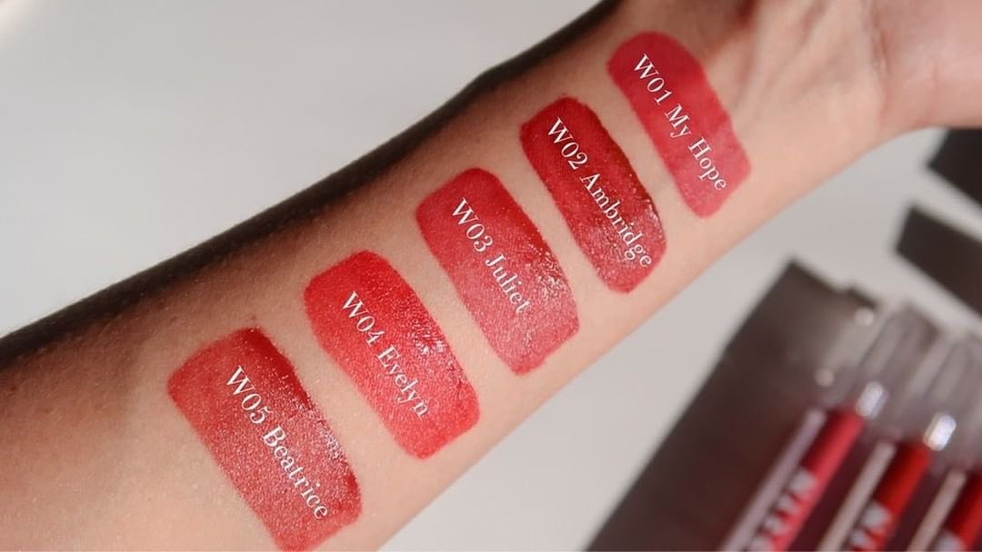 CastleCBkk's tweet photo. กรี๊ดดดดดดด Water tint ที่เนื้อฉ่ำมาก!! สีสวยทั้ง 5 สีเลย โซคิ้วท์มาก 💄💖 สีชัดสุด ไม่แห้งไม่ตึง สบายปากเวอร์ แพ็คเกจก็จึ้งอ่ะแม่ รักเลย 🤟🏻

🛒 100.- ถึง 30 ก.ย.
พิกัดความสวย #CastleCBkk

#Dryn #รีวิวบิวตี้ #HowtoPerfect #ใช้ดีบอกต่อ 
#ลิปสติก #คสอถูกและดี https://t.co/F4AWfCbti8
