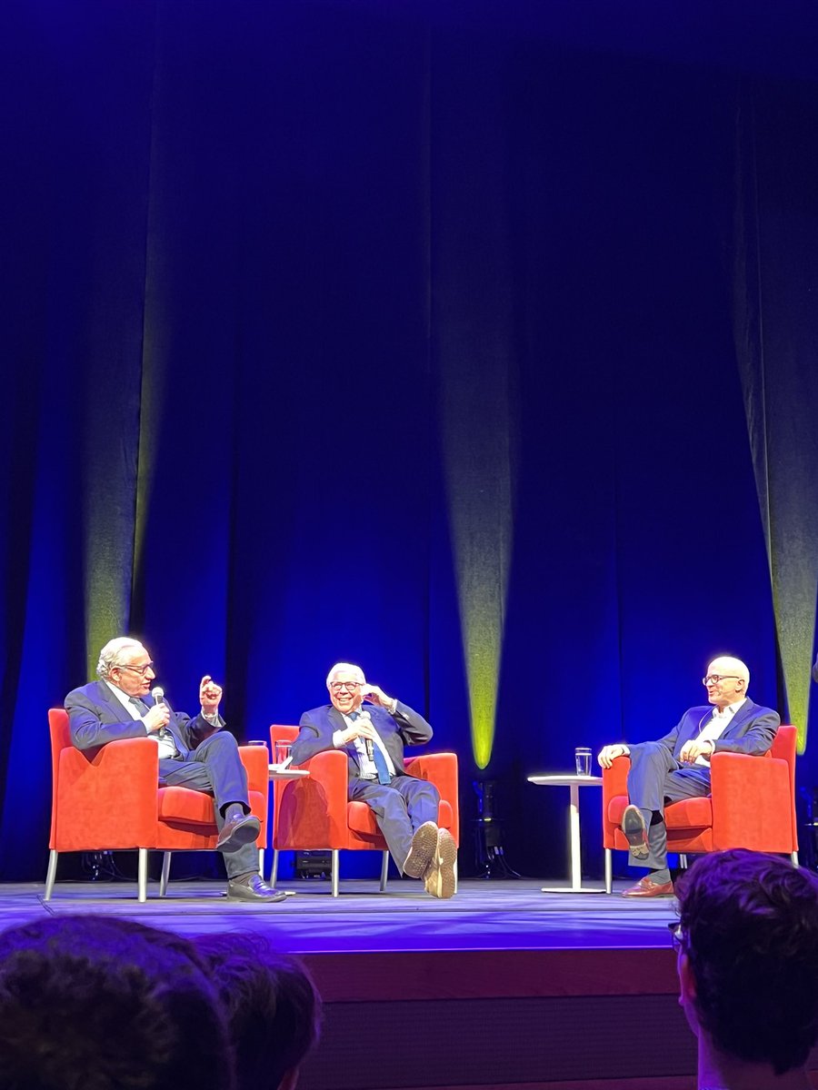 laurabl32's tweet photo. What a night hearing from legends Carl Bernstein and Bob Woodward as a part of @IowaLawSchool’s fall Levitt Lecture! Catch highlights of their conversation tomorrow at 12pm on @IowaPublicRadio. https://t.co/u4sL6TnvBT