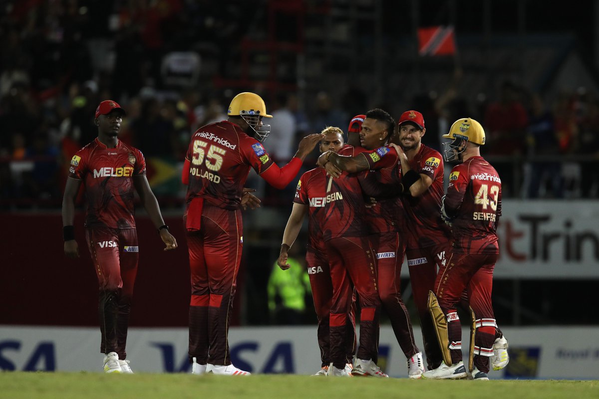 MostlyCricket's tweet photo. Knight Riders put together a complete performance to get their first win at home.

Knight Riders 150/8
Munro 42 (37), Narine 26 (20); Shamsi 4/36, Shepherd 3/22

Amazon Warriors 124 (17.5) 
Hemraj 28 (17), Hetmyer 20 (16), Russell 3/16, Hosein 3/36

Trinbago won by 26 runs https://t.co/Ys3lMXIlAm