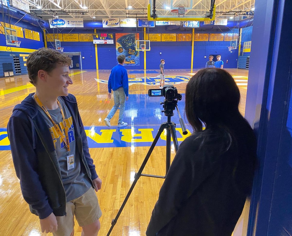 cpsbtv's tweet photo. TV Production students out and about filming their short films. The focus: continuity and matched action shots. https://t.co/XrfSQBnA6w