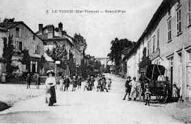 merlinpapin3's tweet photo. .@tbarnaud .@FredOL69007
#CartePostaleCinéma : Faisons un voyage dans nos villages et villes dans nos beaux paysages français à travers leurs présences dans le cinéma sur nos écrans ou grands :
Aujourd’hui #LeVigen dans le Département du #HauteVienne (87) https://t.co/kyjB8FXvjE