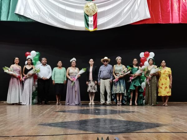 #Entérate  
Tecomatlán realizó el primer cómputo para la elección de reina de las #FiestasPatrias2022, el evento tuvo lugar en el auditorio Clara Córdova. Las candidatas participaron en disciplinas de oratoria y trajes típicos, donde representaron de manera digna a sus comités.