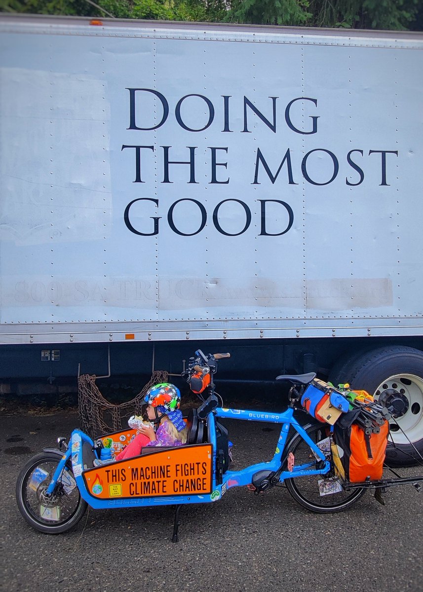 RescueEwe's tweet photo. Hey, we're doing as much as we can. #OneLessCar #LeaveTheCarAtHome #RideYourBike
#WhyDrive https://t.co/dVZ4NbxRIL