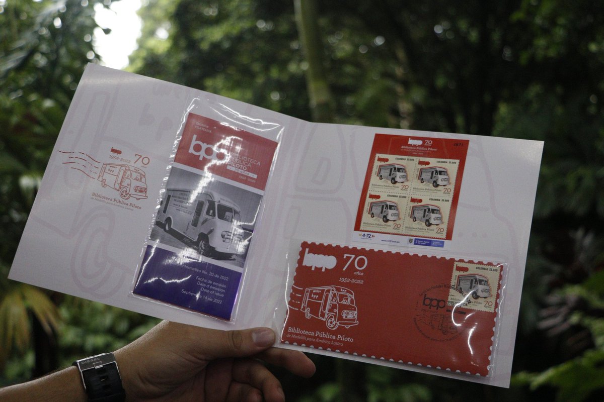 BPPiloto's tweet photo. ¡Tenemos nuestra propia estampilla!🥹🫣🤩

"Una estampilla es un trozo de papel con una imagen, impregnado de historia."

Agradecemos @Ministerio_TIC y a @472Colombia por registrar en la historia postal de Colombia y el mundo esta institución modelo de desarrollo y educación. https://t.co/sJamA5sJHr