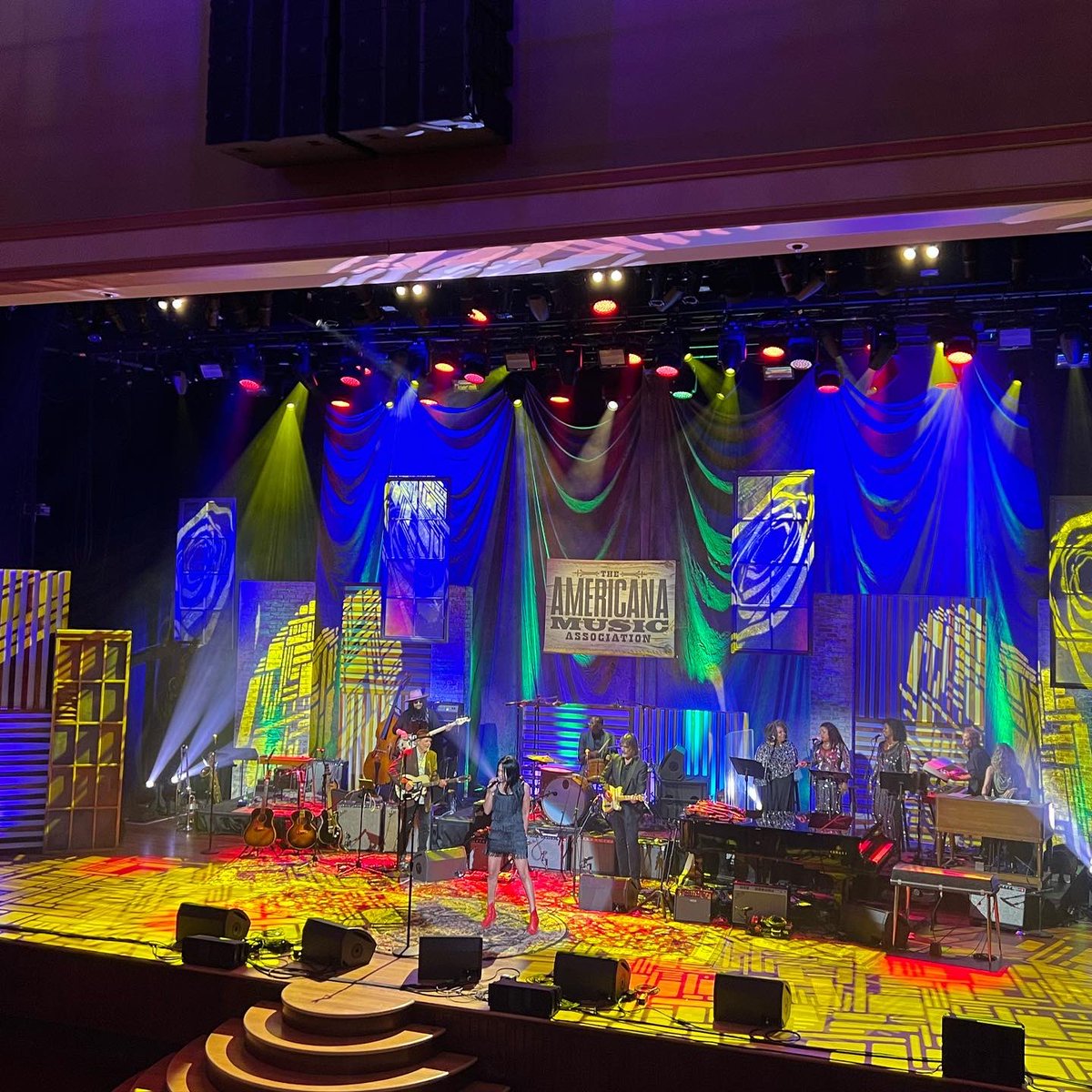 AMERICANAFEST's tweet photo. WE LOVE THIS AMERICANA MUSIC FAMILY! Signing off from another incredible Americana Music Honors &amp; Awards Show!!! What was your favorite moment?

Congrats to all the massively talented performers, winners, honorees, presenters, and MANY more! ⭐️ #AMERICANAFEST https://t.co/vw9CdVbDRP