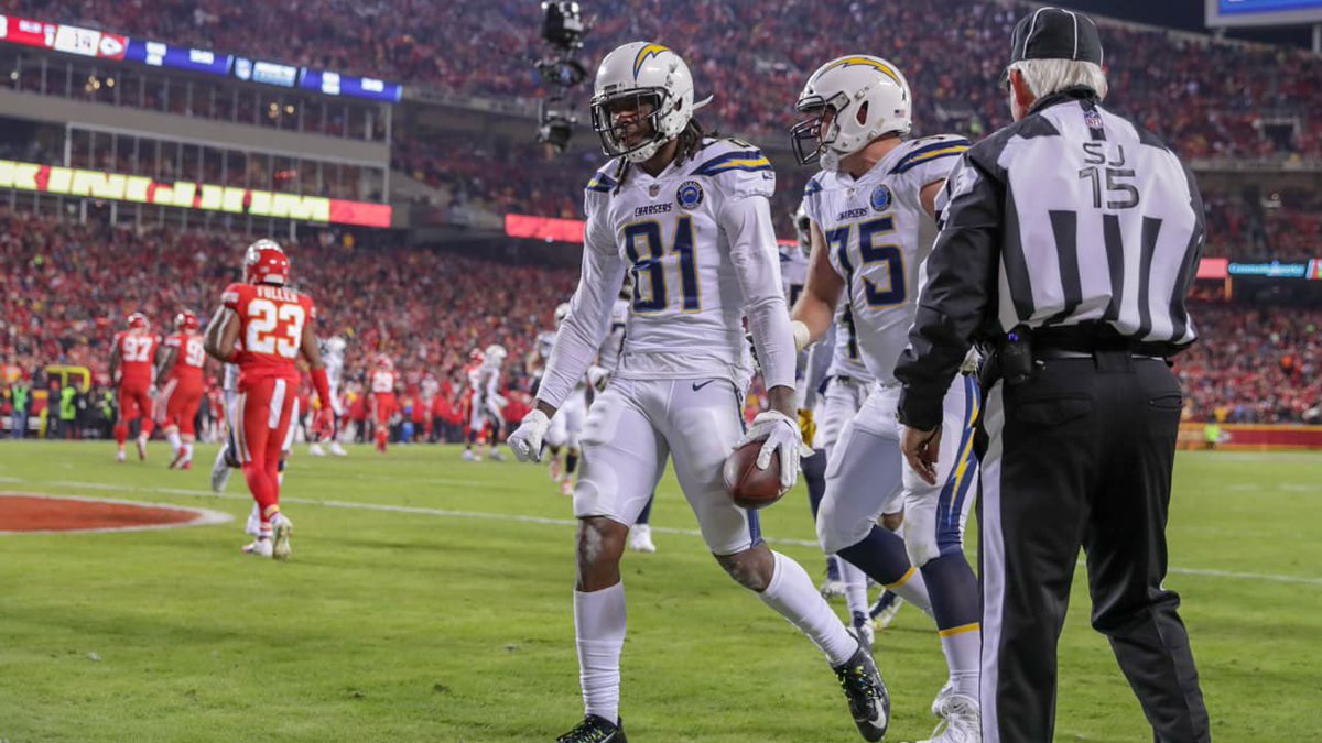ChargersOMFL's tweet photo. Chargers score go ahead TD with 3 minutes left after Herbert throws 4 1st half Ints for a 21-17 win over Chiefs. Herbert calmed down in the 2nd half for 2 TDs as the Chargers move to 2-0 @GrownFolksOC https://t.co/cM5ngAKM9u