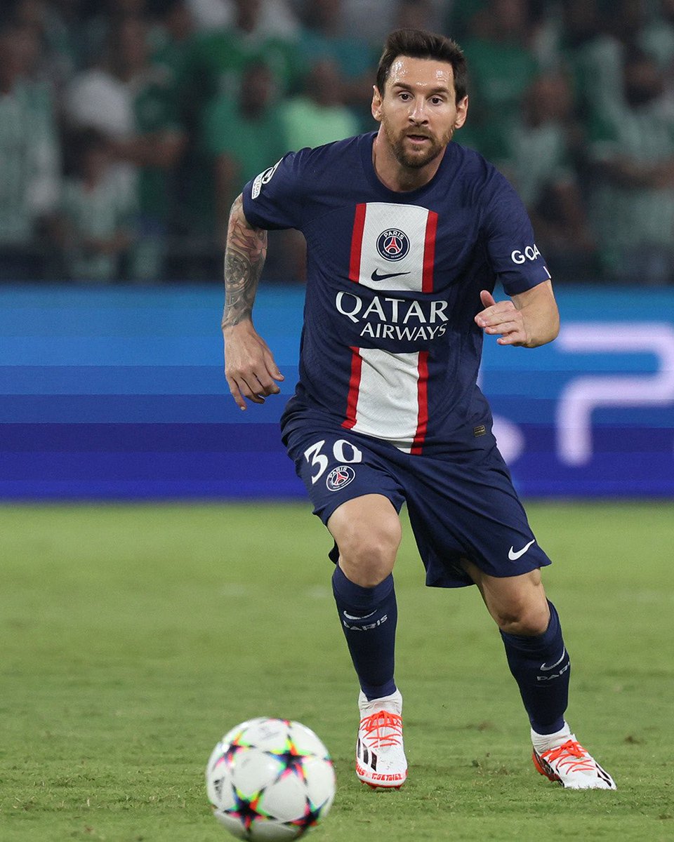 LyonEmpty's tweet photo. Do you love this man? 

🌟Lionel Messi 🌟 

The first player to score in 18 consecutive campaigns &amp; the first player to score against 39 different teams in the @ChampionsLeague ⚽️
#FIFA22 #NFTs https://t.co/3ILOwzEoKX