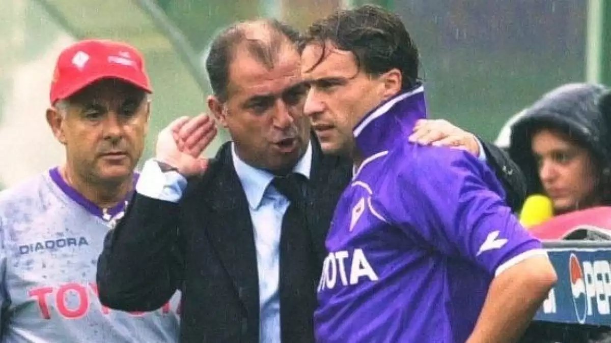 tribundergi's tweet photo. "#TERİM" belgeseli yayına çıkacağı gün, Fatih Terim'in daha önce çalıştırdığı #Fiorentina, İstanbul'a gelip Fatih Terim Stadı'nda maça çıkıyor. #Netflix 

▪️ Futbol, tılsımlı bir oyundur. https://t.co/Ye8mFC66ss