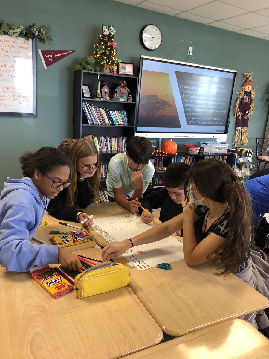 RobinCuellar6's tweet photo. Mrs. Cuellar‘s 7th grade Longhorns … having fun and working hard with theme graffiti walls #RJHGameON #RJHLonghorns #LamarCISDFlight75 https://t.co/xSxm086I4E
