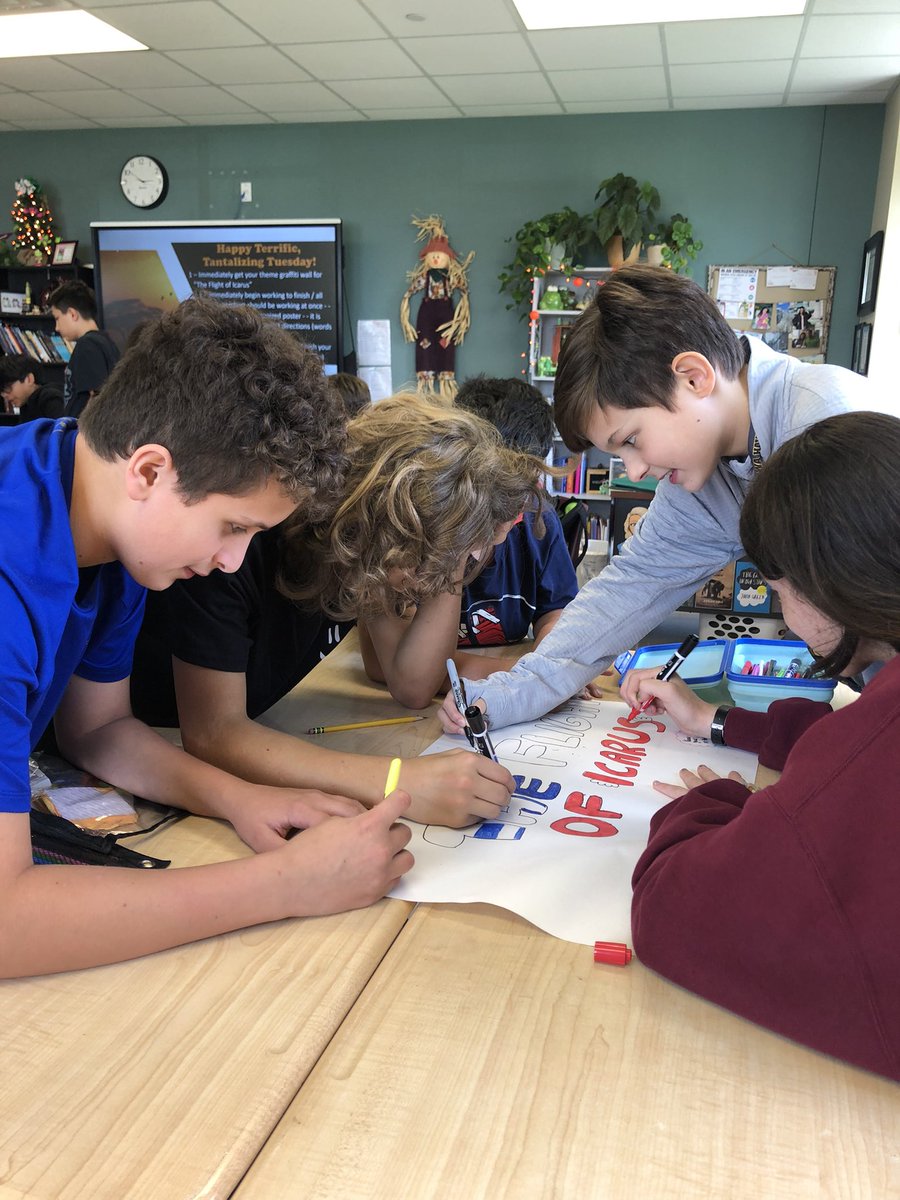 RobinCuellar6's tweet photo. Mrs. Cuellar‘s 7th grade Longhorns … having fun and working hard with theme graffiti walls #RJHGameON #RJHLonghorns #LamarCISDFlight75 https://t.co/xSxm086I4E