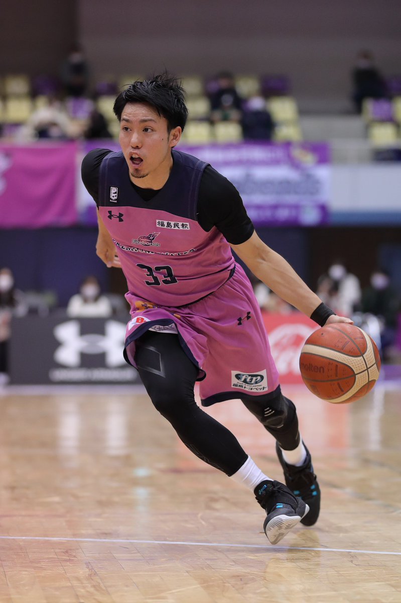 firebonds's tweet photo. 2019-21シーズンに在籍していた #喜久山貴一 選手が現役引退を発表されました。

ここぞという場面で放つ #キクヤマ砲 で何度も会場も沸かし、勝利に貢献してくれました。

地元沖縄で、コーチとして子供たちにたくさんの夢や希望を与えてくれることでしょう。
現役生活お疲れさまでした。

#firebonds https://t.co/cwaEvLpO5V