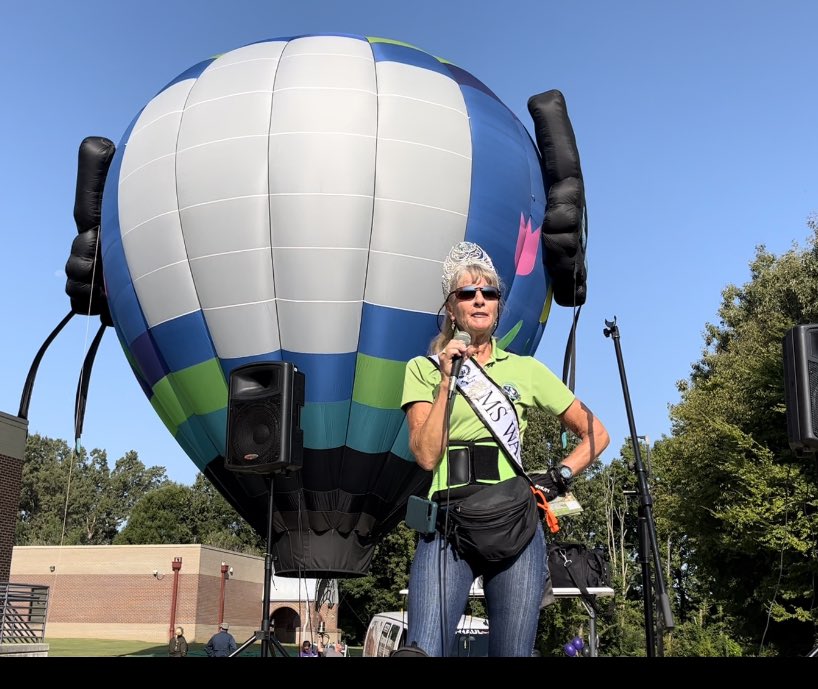 CCantkier's tweet photo. What started as an 8th grade STEM presentation to demonstrate flight, ended up tying in concepts for each grade level in science!  BEST show and tell ever!   Thanks to Collierville Balloon Festival for making this happen!  #STEAM @ACS_System @PLTWorg #HotAirBalloon #Flight https://t.co/LlQhyIcLMX