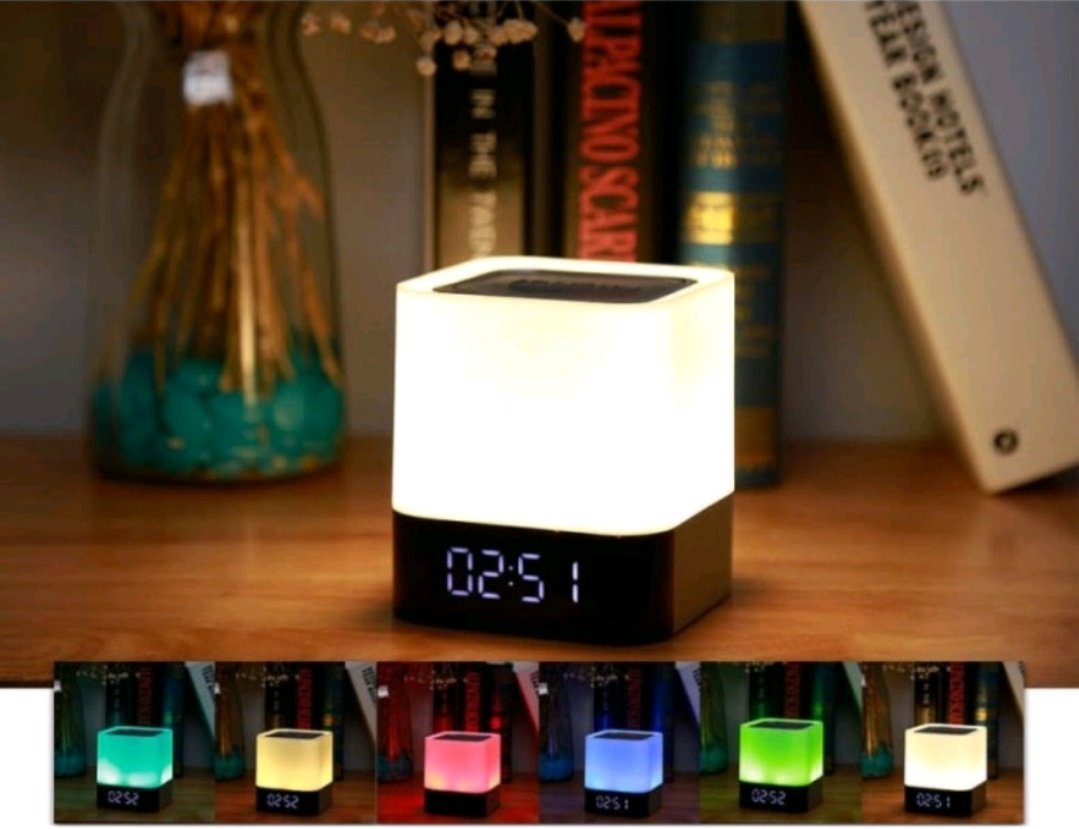 Littleclouds07's tweet photo. Takut ketiduran kalau dengerin musik? Ini ada fitur clock + alarmnya 👌 cocok deh buat yang anti ngaret 

https://t.co/iYVqS7BLpi https://t.co/oL1wnsvDeo