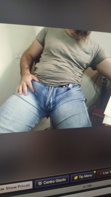 Sono in live. https://t.co/S73zCX6Vd6