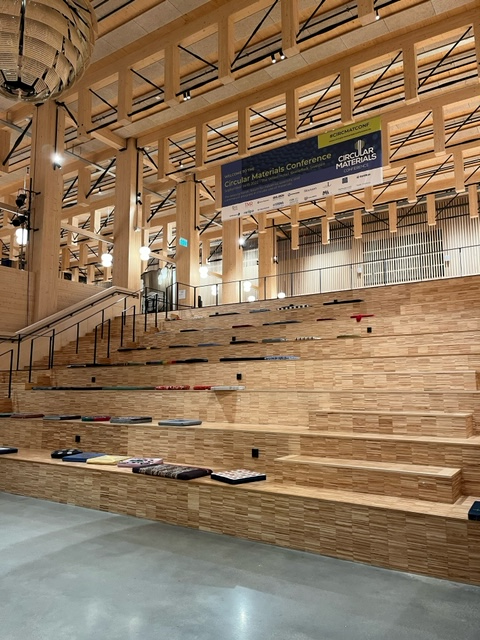 CIRC_FoodPack's tweet photo. What inspiring presentations we heard yesterday at the #CircMatConf & we were really happy to present #CIRC_FoodPack to the audience 🤗 We’re now looking forward to the second day and fruitful discussions in Sweden‘s tallest timber building! 🇸🇪
#circulareconomy #circularisbetter https://t.co/pGdXuxpkEN