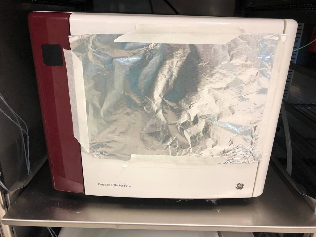 Another piece of lab equipment succumbs to the foil fairy 🧚🏻‍♀️ instagr.am/p/CihYbriDqN-/