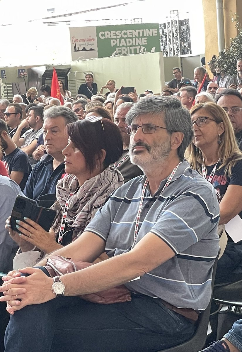 flaicgil's tweet photo. 🟥 ASCOLTATE IL LAVORO 
Scatti 📸 dalla straordinaria Assemblea nazionale delle delegate e dei delegati della @cgilnazionale a #Bologna il 7 settembre. Dal palco gli interventi di Rosetta D’Oria e Laura Hardeep @FlaiPuglia @FlaiFrLt @collettiva_news https://t.co/WjwRqQOCRW