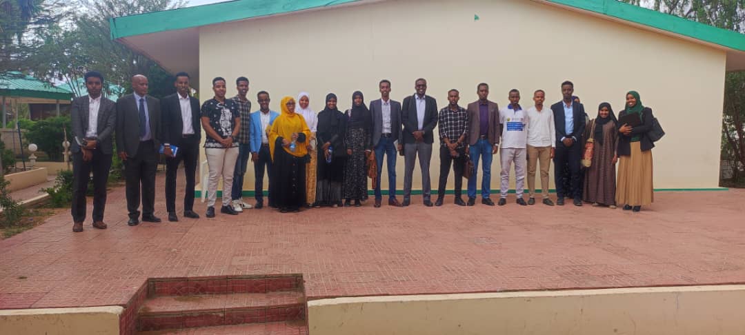 SLclimateAction's tweet photo. #UNDP partnership with #SIDA invite Us S/land youth Consultation Event.The consultation event facilitated by UNDPin collaboration with youth organisations like #SOCAI.
Where the some of theSOCAI members shared their experiences and solutions of #Climate challenges in #Somaliland. https://t.co/JPbUjcO7HT