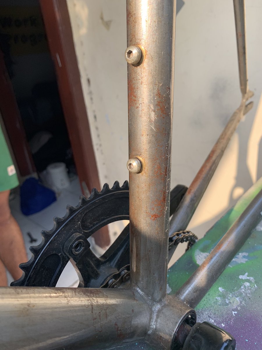 Titan_pendiri's tweet photo. #fnfjb #sale #forsale #frameset #affinitylowpro #affinity #repaint
Dijual Frameset Affinity Low Pro (Repaint)
Fork bawaan Affinity gak nemu di gudang (jd jgn ditanya)
Fork BLB
Bonus : crankset velocidad 49T, BB miche, seatclamp
Size S Pursuit
DM for Price!
Siap COD Se Jaksel https://t.co/AqMtfedMp9