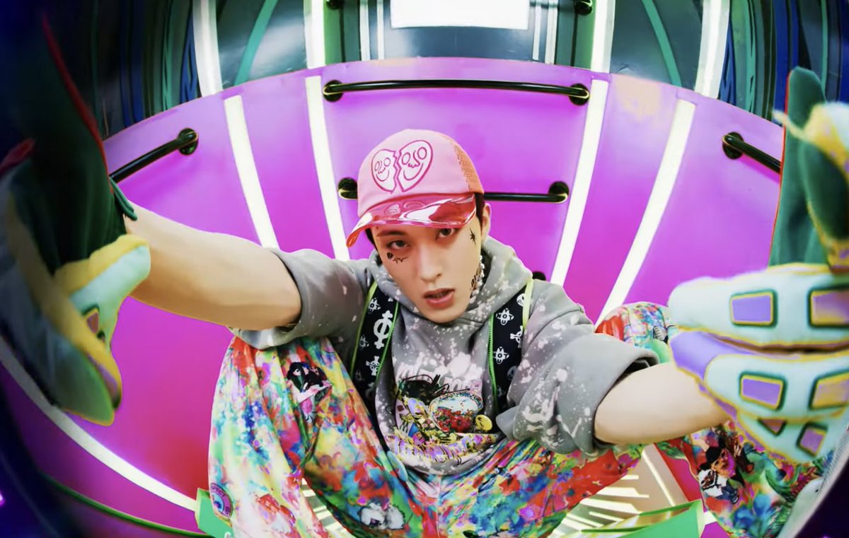 LOOKSMKL's tweet image. 