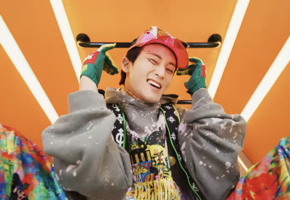 LOOKSMKL's tweet image. 