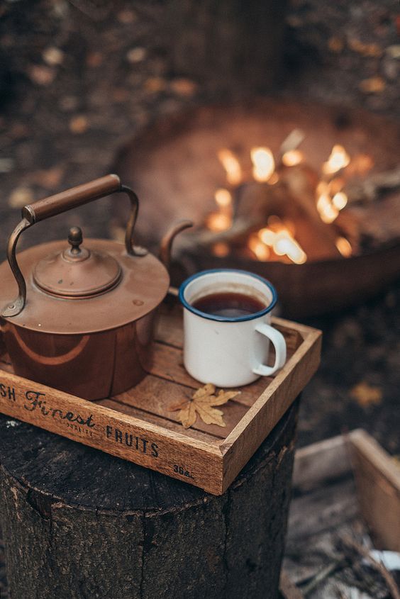 CCILUUSA's tweet photo. September, perfect whether for a warm cup of coffee on a camping trip. 

Comment your favorite pair of XpreSole Panto for camping trip:  

White Vanilla, Brown Mocha, Black Espresso or Black Americano?
#ccilu #cciluusa #xpresole #coffee #zerowastecoffee #cilu
📷pinterest https://t.co/Su2VPeeuyB