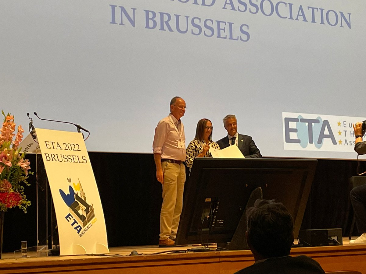 IIBmCSICUAM's tweet photo. 💐🏆Felicidades a nuestra compañera Pilar Santisteban y a todo su grupo del #IIBMCSICUAM, por el prestigioso premio Pinchera 2022 del @ETA_Thyroid a su magnífica trayectoria científica investigando en fisiopatología tiroidea. #thyroid #ETA2022  
Leer➕ https://t.co/chNooFjJvV https://t.co/gJIoSVrbga