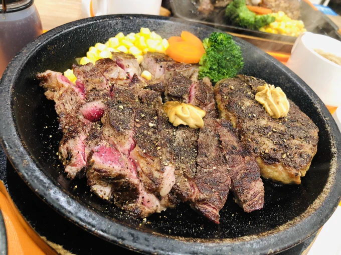 連れてこられてしまいましたがお腹いっぱいで殆ど食えなかった。おいしかったよ 