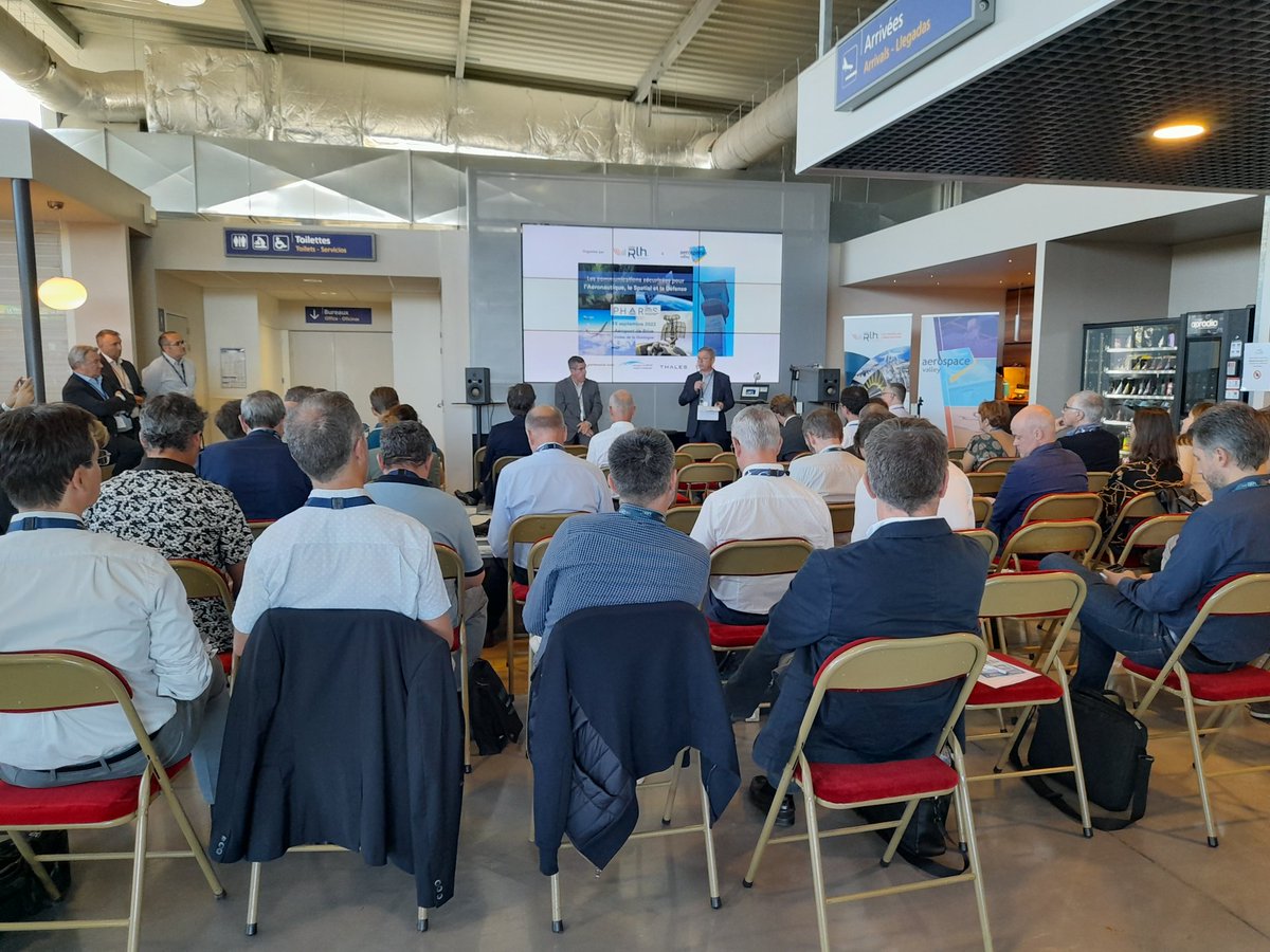 Alpha_RLH's tweet image. 🚀 C'est parti pour la journée PHAROS "Les #communications sécurisées pour l'#Aéronautique, le #Spatial et la #Défense" à @FlyingBrive.
Organisée par @Alpha_RLH et @AerospaceValley.
