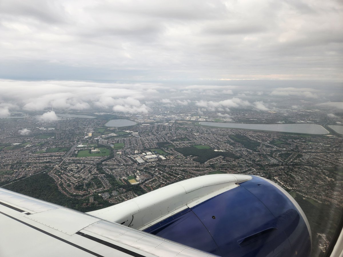 FinTechIreland's tweet photo. So long London. Great meetings w/ #UKfintech biz looking to set up Ireland 🇮🇪. Excellent to see #Irishfintech friends scaling successfully in 🇬🇧. Met w/ Leanne #digitalasset @Archax to hear exciting news. Thnx @AT_Law as usual for support. Great firm for UK, US & Irish advice. https://t.co/9zXikiB9Tk