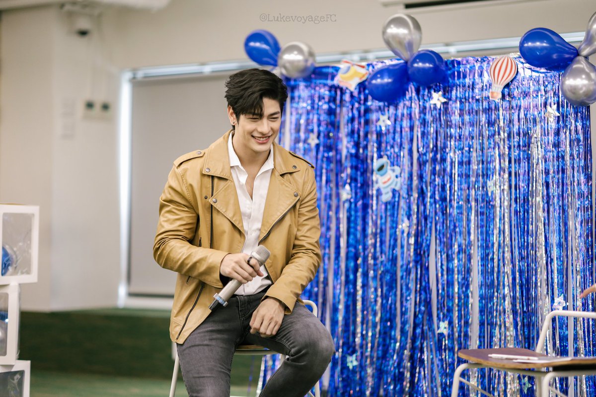 LukevoyageFC's tweet photo. 220911 | #MakeMemorywithLUKE ✨

@thelukevoyage #lukevoyage
#ลุคอิชิคาว่า #lukevoyagethailand. https://t.co/PZRjNOaApR