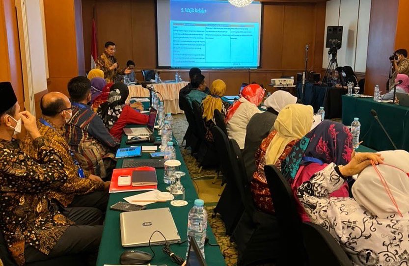 Dialog Interaktif FDP dan Uji Publik RUU Sisdiknas telah dilaksanakan pada Rabu, 14 September 2022 di Hotel Grand Sahid Jaya. Turut hadir dalam kegiatan tersebut Mendikbudristek Nadiem Makarim. #ICMI #RUUSisdiknas