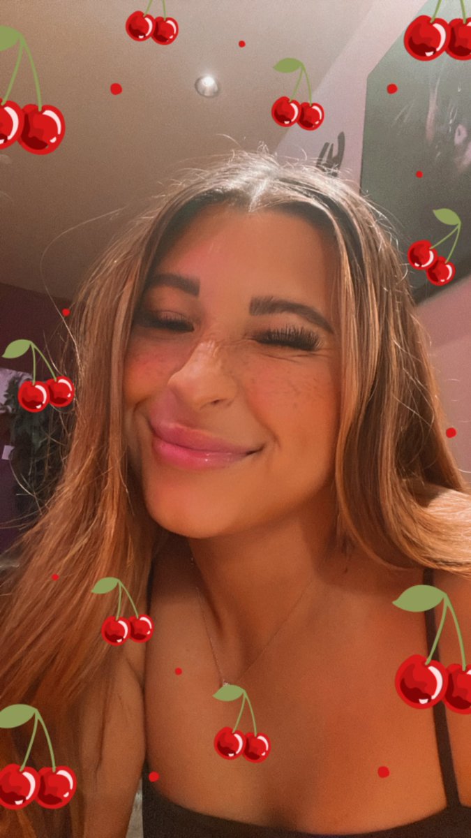 paigevalles_'s tweet photo. 🍒 https://t.co/R0tlM6msll
