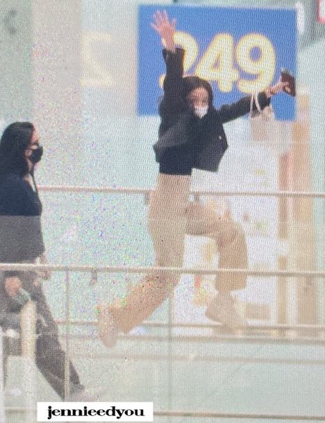 JISOO ID UNION tweet media
