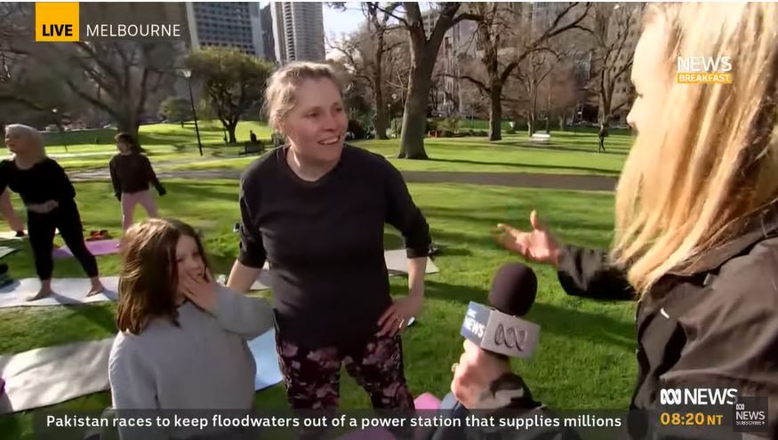 VicHealth's tweet photo. "I want to be a good role model for my daughter so she grows up knowing that sport is part of a healthy lifestyle too" We loved hearing from @ThisGirlCanVIC ambassador, Miranda about why she is back to promote #ThisGirlCanWeek on @abcmelbourne @BreakfastNews https://t.co/ydtbNu492K