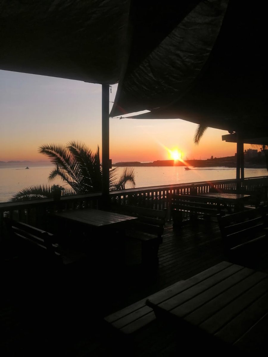 SantosExpress's tweet photo. A morning kick starts 
Continental Breakfast + coffee 
R45 per person
From 7h30 - 10h00
#inthemoment https://t.co/KDIQxDDuhm