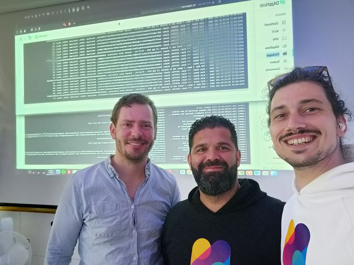 dappnode's tweet photo. Full ready @fullnode_berlin with @ErigonEth and @Teku_ConsenSys in the main screen, running on Dappnode. https://t.co/IpeW2NIXHX