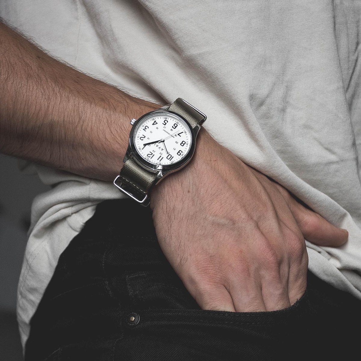 AvailWatches's tweet image. NEW - The Cargo. Available now. £60-65. 

#wristwatch #menswear #menswatches #affordablefashion #menstyle #accessories #mensaccessories #mensstyle #shopping #giftsforhim #fashion #accessories #leather #timepiece #mensgifts #affordablefashion #watches #menswear #availwatches