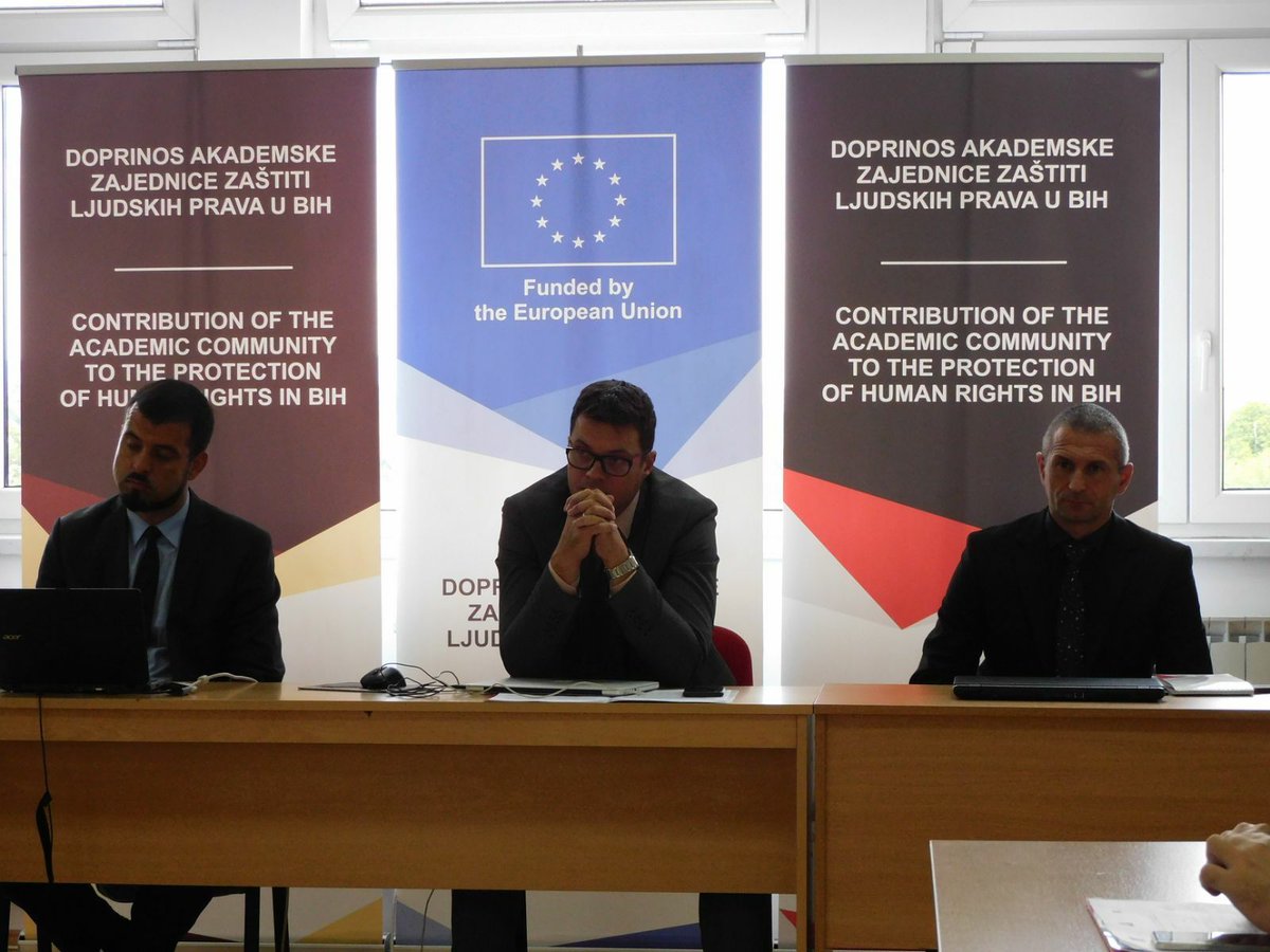 UniversityPEM's tweet photo. U Banjoj Luci održano je drugo predstavljanje Izveštaja o borbi za ljduska prava u 🇧🇦izrađenog u sklopu CAHR projekta, a uz finansijsku podršku 🇪🇺. Poštovanje ljudskog prava na slobodu mišljenja i izražavanja, mirnog okupljanja i slobodu kretanja. 
@euresurs

#humanrights https://t.co/3KwADfLNAn