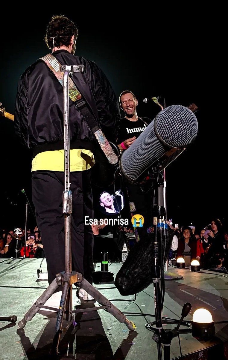 LupeRivasplata's tweet photo. Los queremos mucho #Coldplay ❤️ https://t.co/iXchJvMk4Q