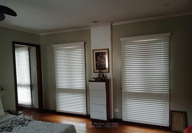 dswindows's tweet photo. White Faux Wood Blinds for Better Privacy and Insulation https://t.co/41CEEM5mHS https://t.co/KCj3uq3cWU